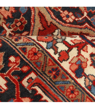 فرش دستباف قدیمی نه و نیم متری اهر کد 705605