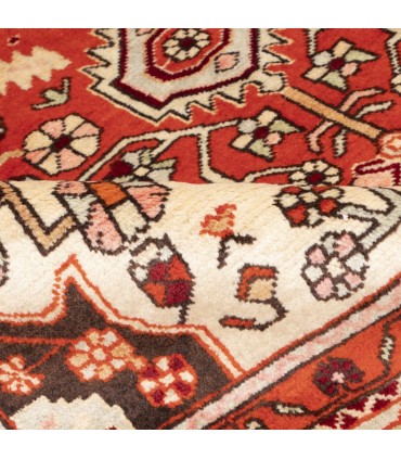 فرش دستباف قدیمی سه و نیم متری نهاوند کد 179540